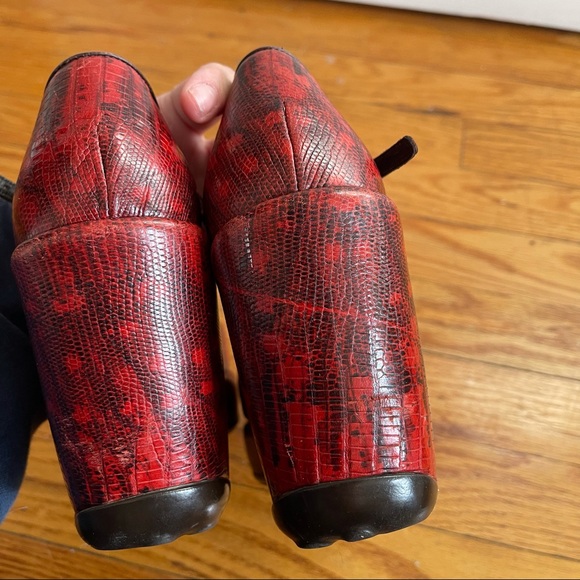 Miu Miu Vintage Platform Peep Toe Ankle Strap Sandals in Red & Black - Picture 6 of 12